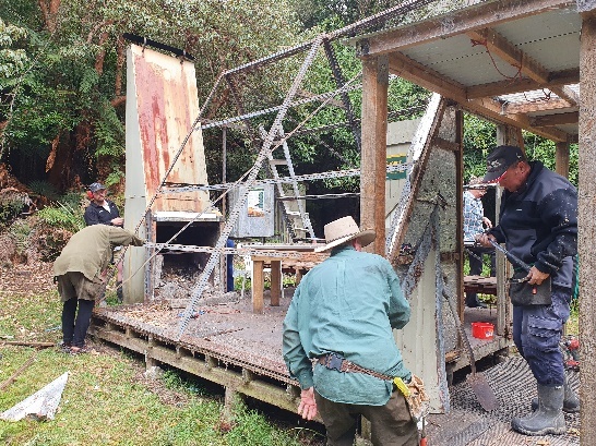 Eel Creek Hut Building Work