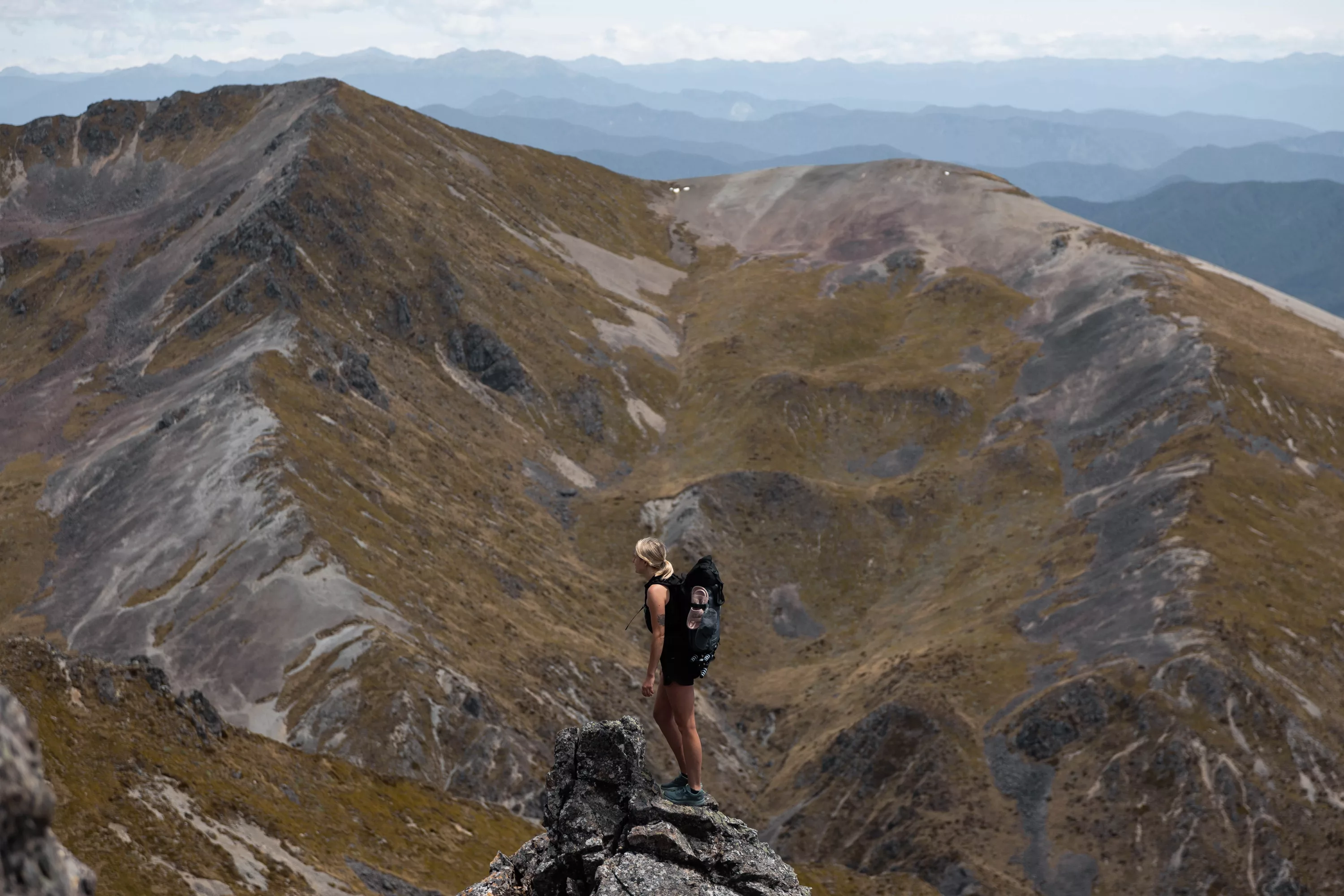 Stunning views on the Robert Ridge Route to Lake Angelus Hut